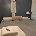 Cozy Near Santa Appartement *